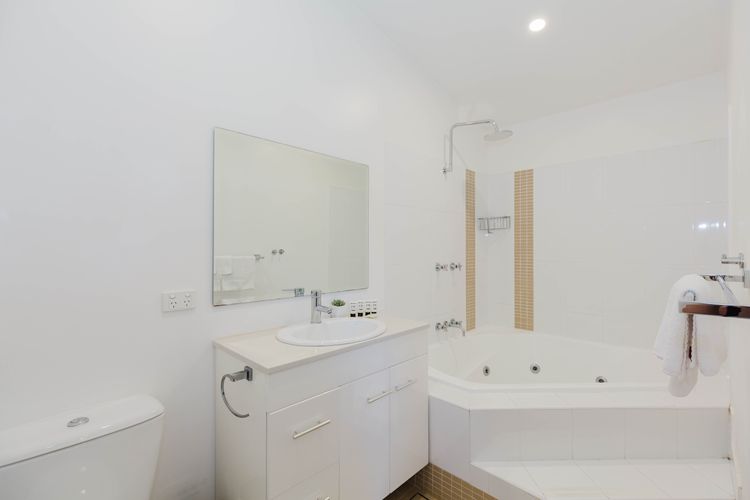 Khione – 6/23-25 Kirwan Close