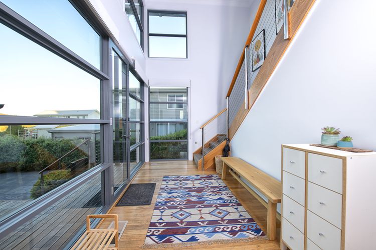 Piper’s – 2/111A Gippsland Street