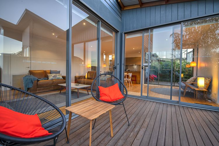 Piper’s – 2/111A Gippsland Street