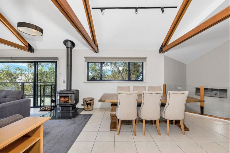 Blue Peaks Chalet – 15 Rainbow Drive