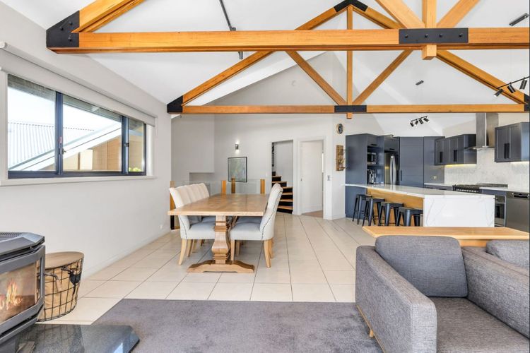 Blue Peaks Chalet – 15 Rainbow Drive