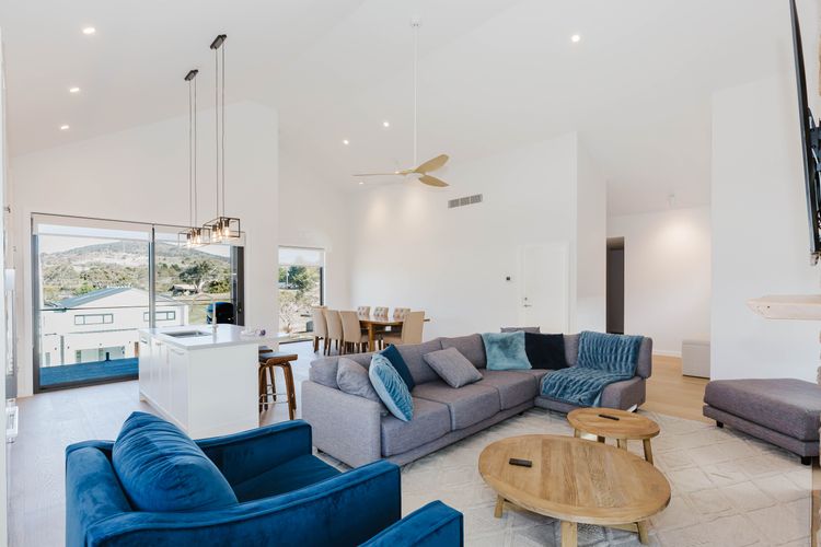 Rawson Retreat – 10 Rawson Street – Entire