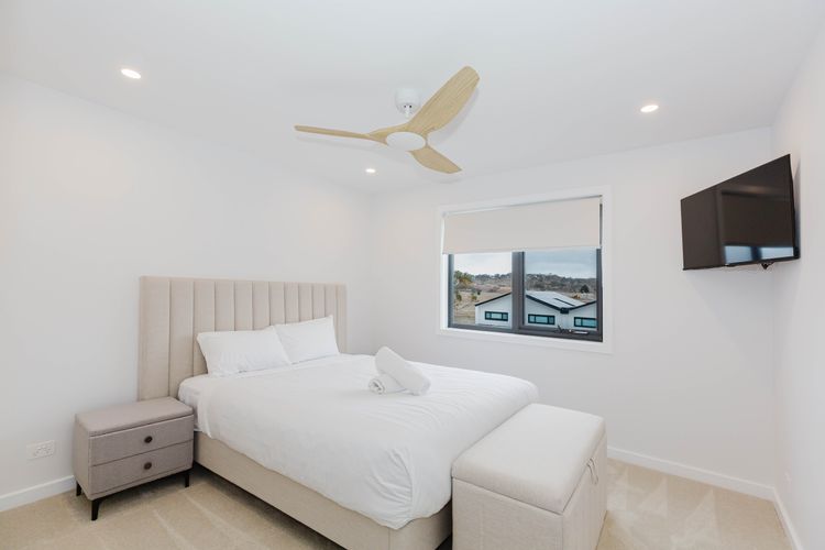 Rawson Retreat – 10 Rawson Street – Entire