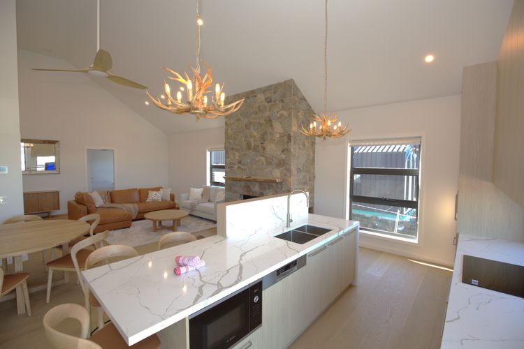 14 Abbott Street – House