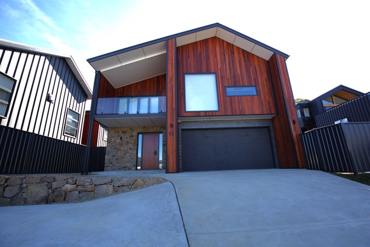 14 Abbott Street – House