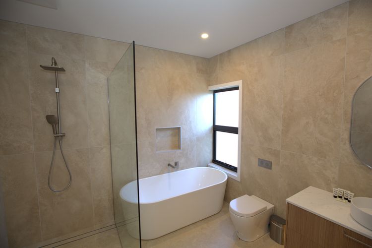 14 Abbott Street – House