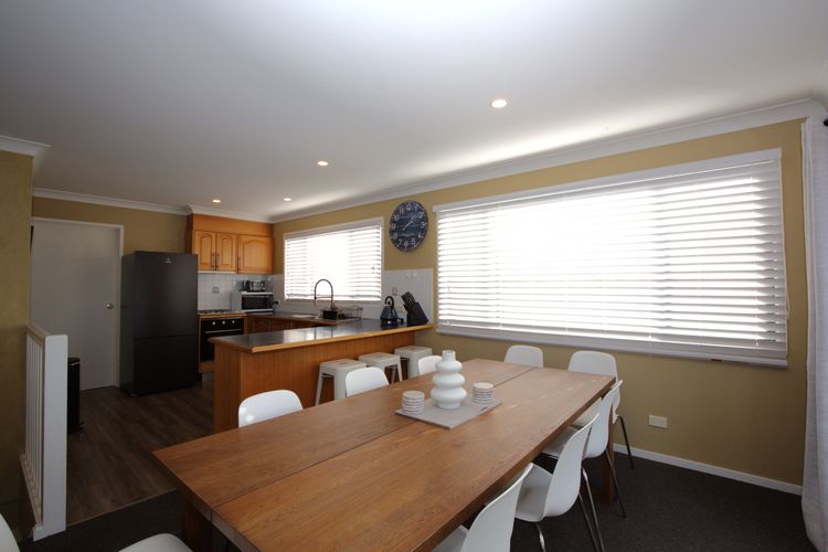 Chalet De Neige – 2/9 Jillamatong Street