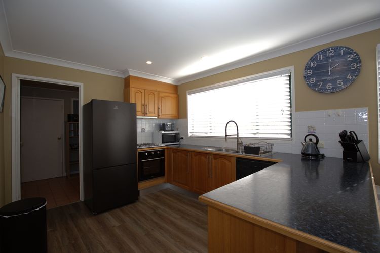 Chalet De Neige – 2/9 Jillamatong Street