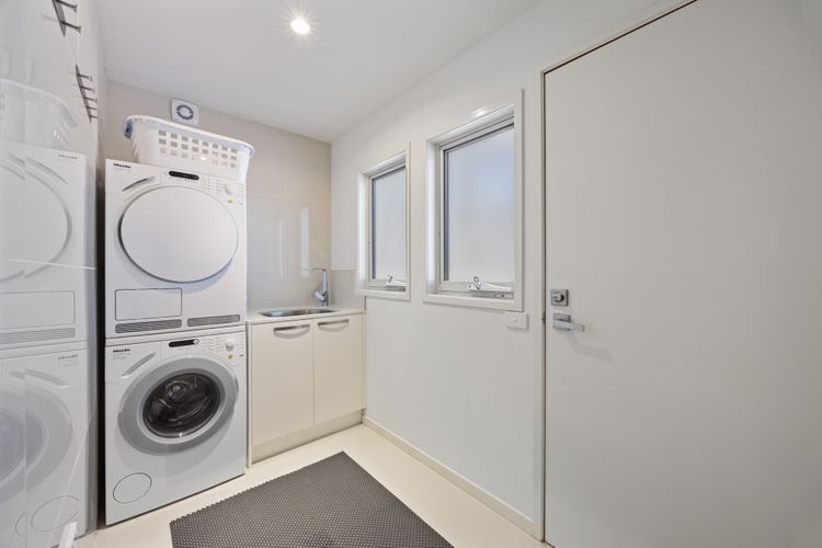 Eagles Nest – Merrijig – Sleeps 10