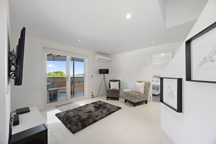 Eagles Nest – Merrijig – Sleeps 10
