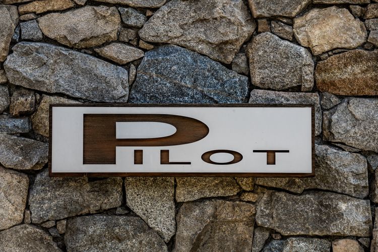 Pilot 01 Chalet