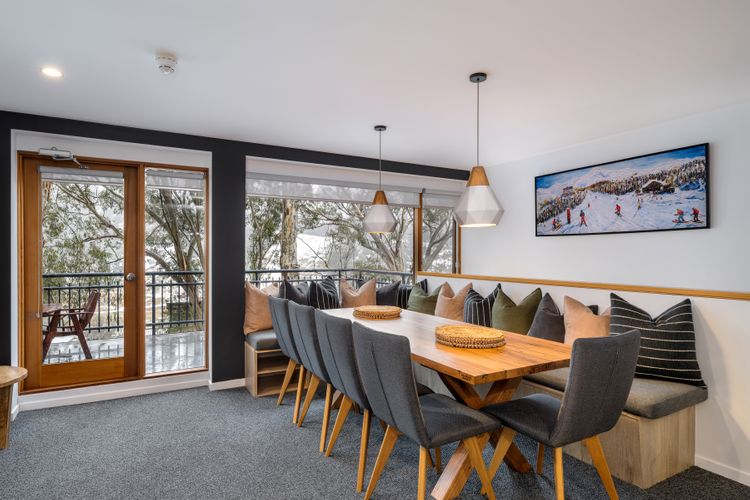 Golden Eagle 2 Chalet