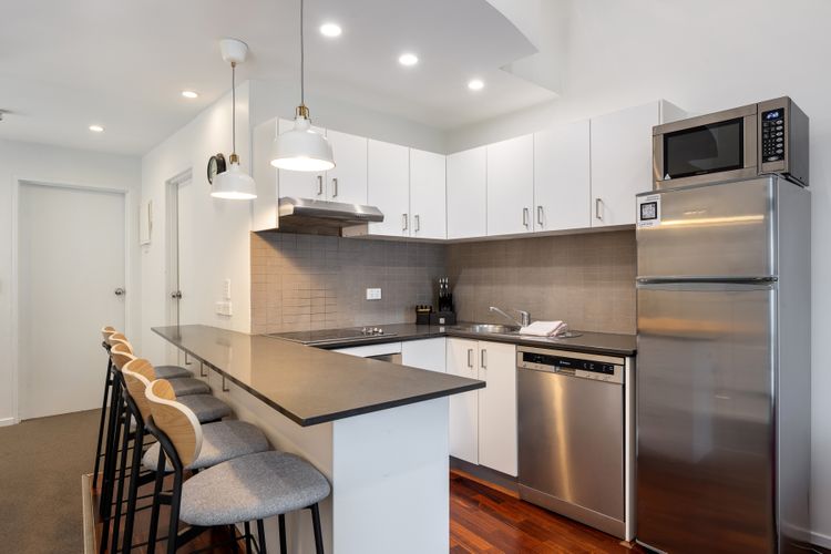 Lantern 32-Loft Apartment
