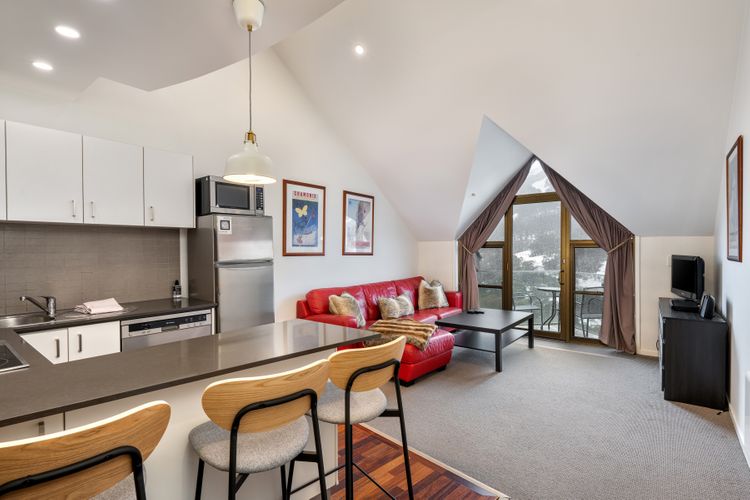 Lantern 32-Loft Apartment