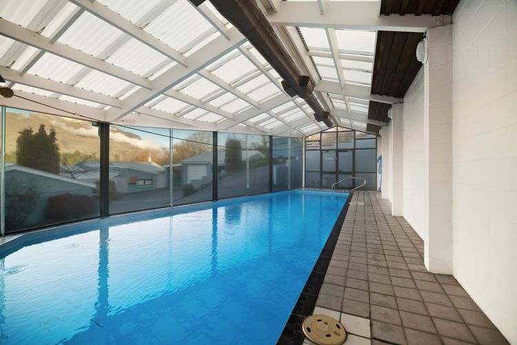 1 Bedroom Lakeview Apartment