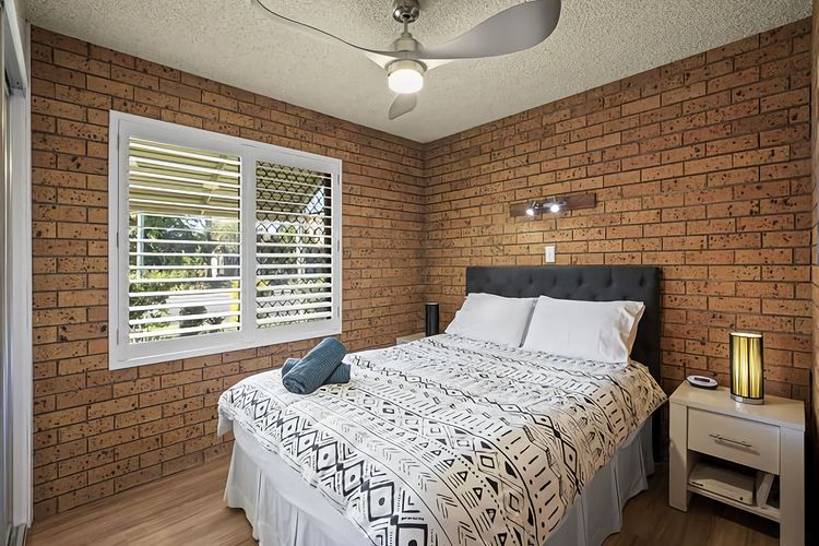Driftwood Court 1