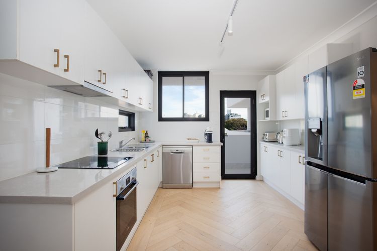 The Bondi Escape ISYD