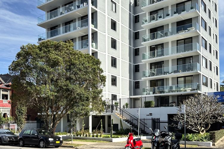 The Bondi Escape ISYD