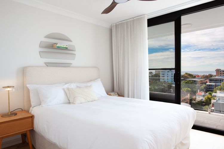The Bondi Escape ISYD