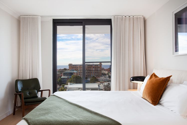 The Bondi Escape ISYD