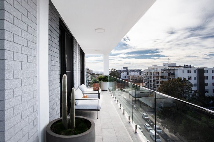 The Bondi Escape ISYD