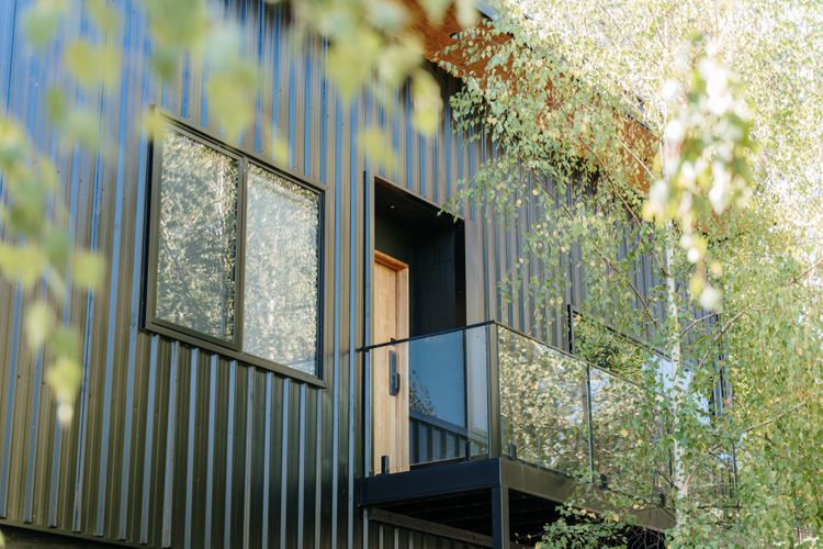 Tree Top Haven ITAS