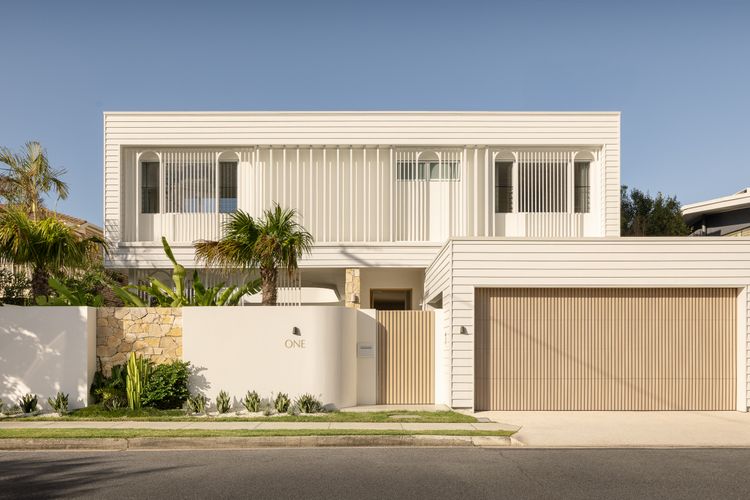 Sol Lento, Burleigh Heads IQLD