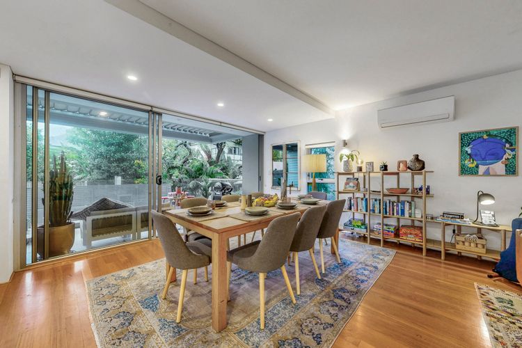 Salty Oasis, Bondi Beach ISYD