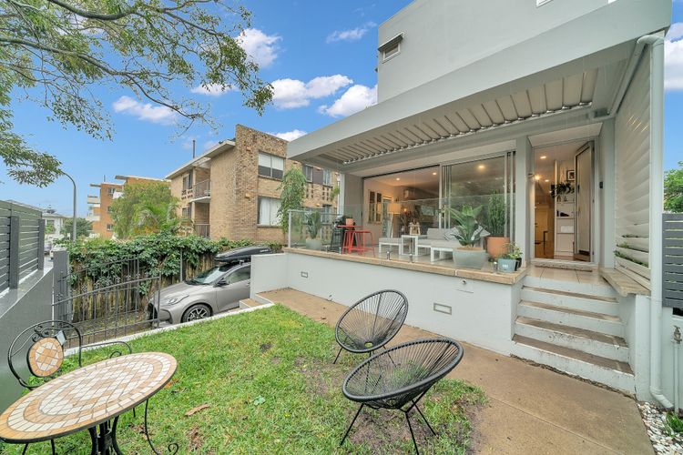 Salty Oasis, Bondi Beach ISYD