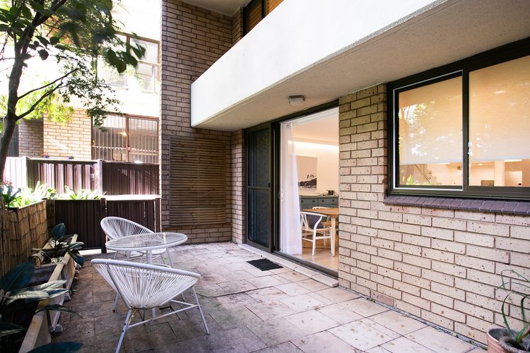 Tewkesbury Courtyard, Darlinghurst I90