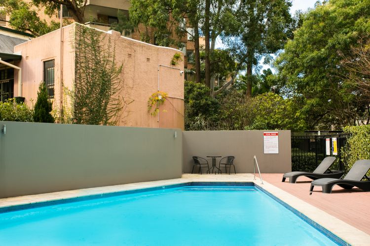 Tewkesbury Courtyard, Darlinghurst I90