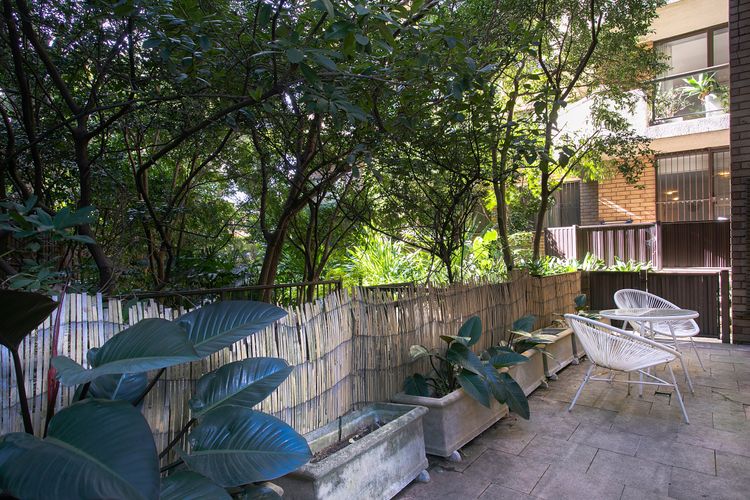 Tewkesbury Courtyard, Darlinghurst I90
