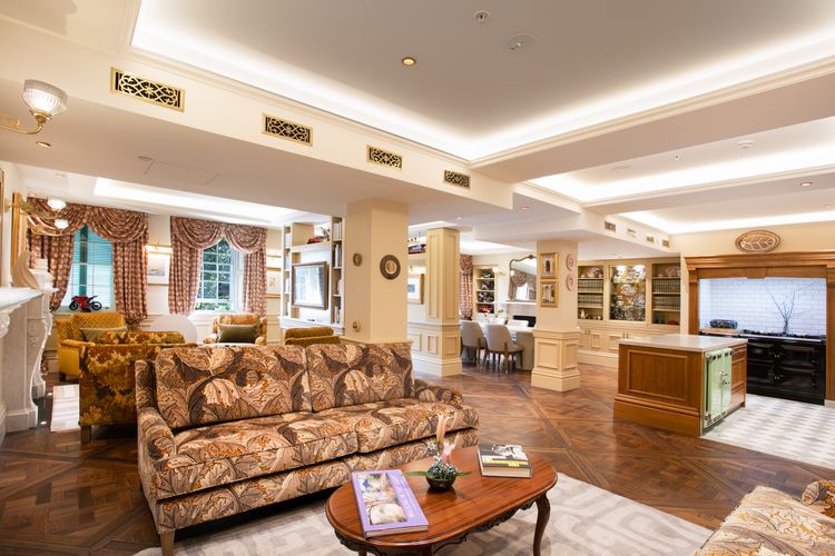Darling Manor IBO