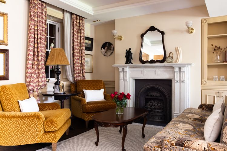 Darling Manor IBO