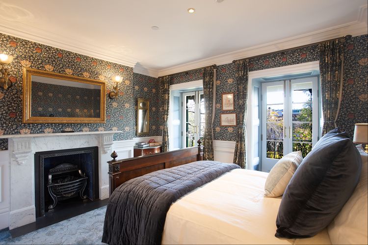 Darling Manor IBO