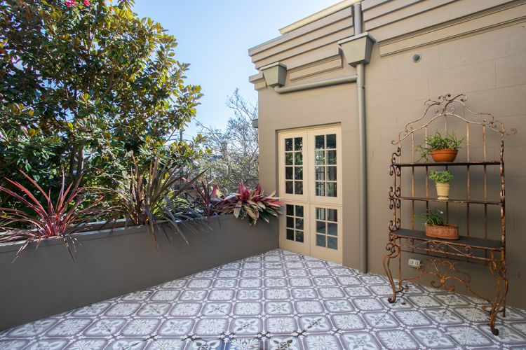 Darling Manor IBO