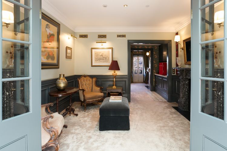 Darling Manor IBO