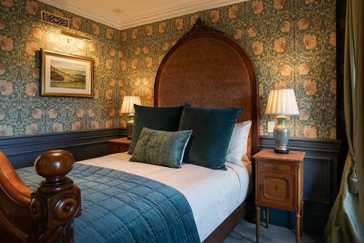 Darling Manor IBO