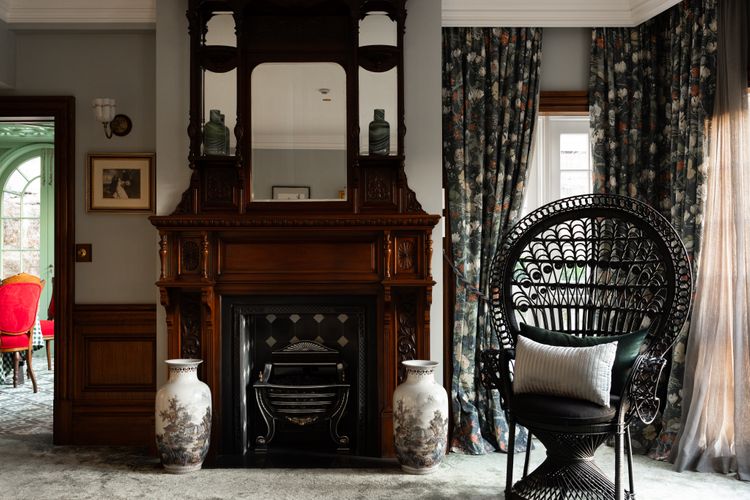 Darling Manor IBO
