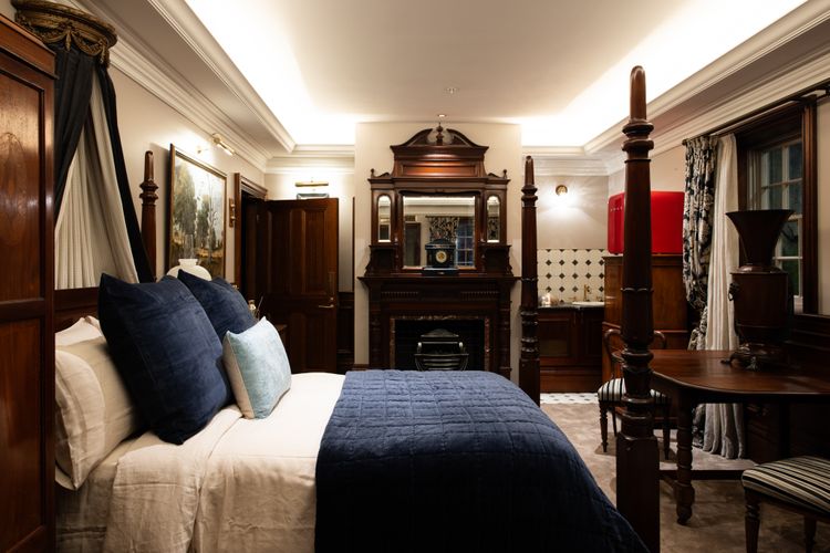 Darling Manor IBO