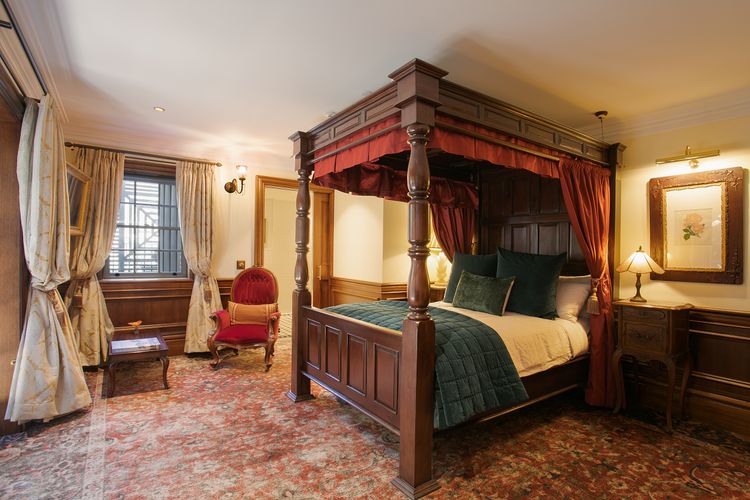 Darling Manor IBO