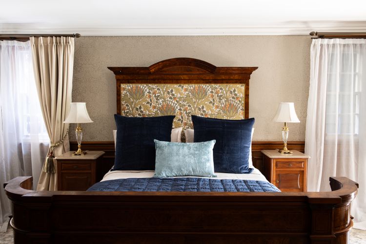 Darling Manor IBO