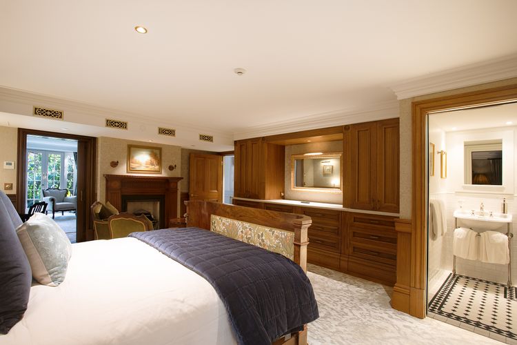 Darling Manor IBO