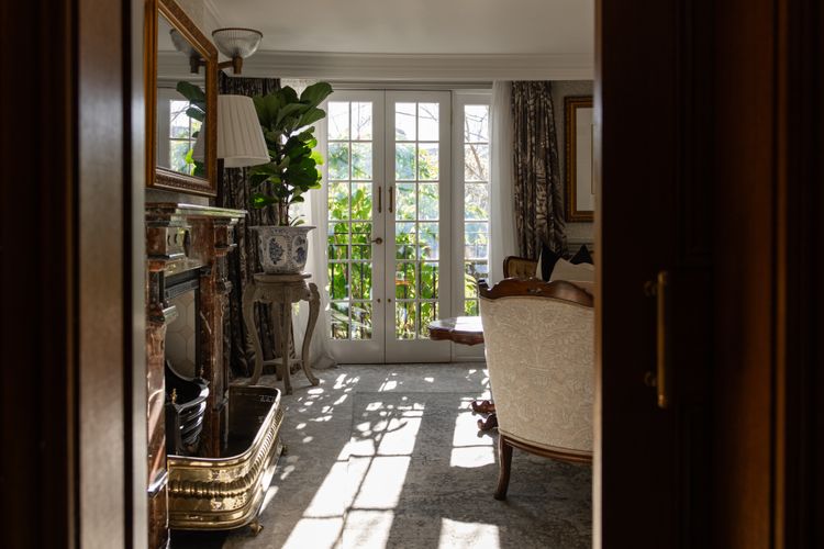 Darling Manor IBO