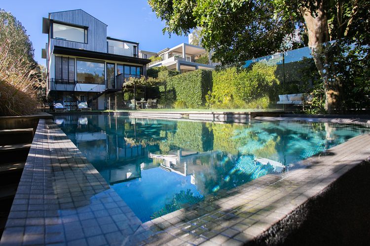 Azure Bliss, Vaucluse IH7