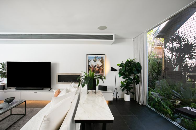 Casa Chiara, Clovelly IH
