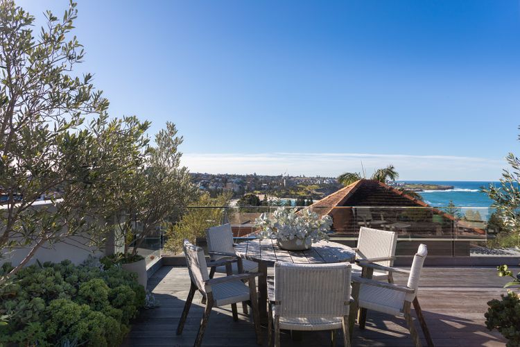 Breezy Coast, Coogee IH