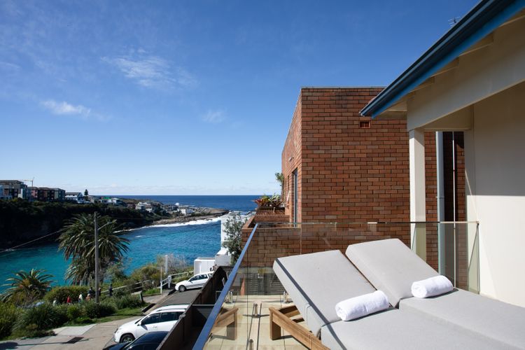 Azure Bay, Coogee IH
