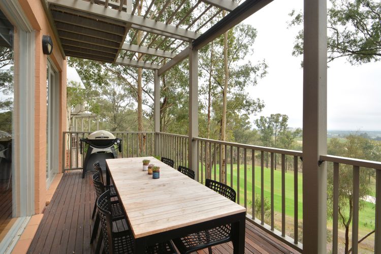 Villa 2br Pokolbin Villa located within Cypress Lakes Resort