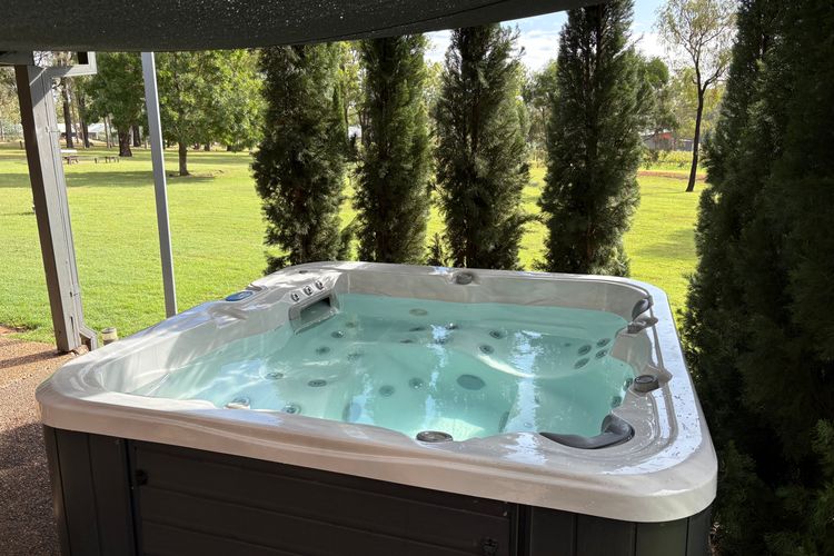 Blaxlands Homestead – nothing is closer, opposite Hope Estate with Wifi + Pool + Fireplace